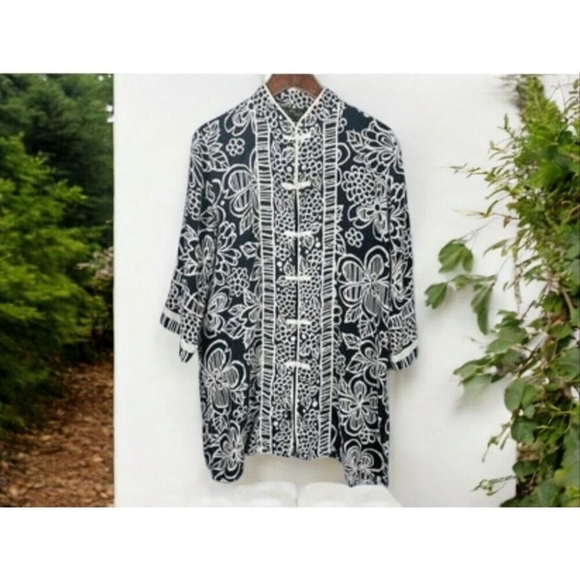 Bob Mackie Wearable Art Women's Silk Blouse Tunic Black Floral Cheongsam Button - Picture 11 of 12